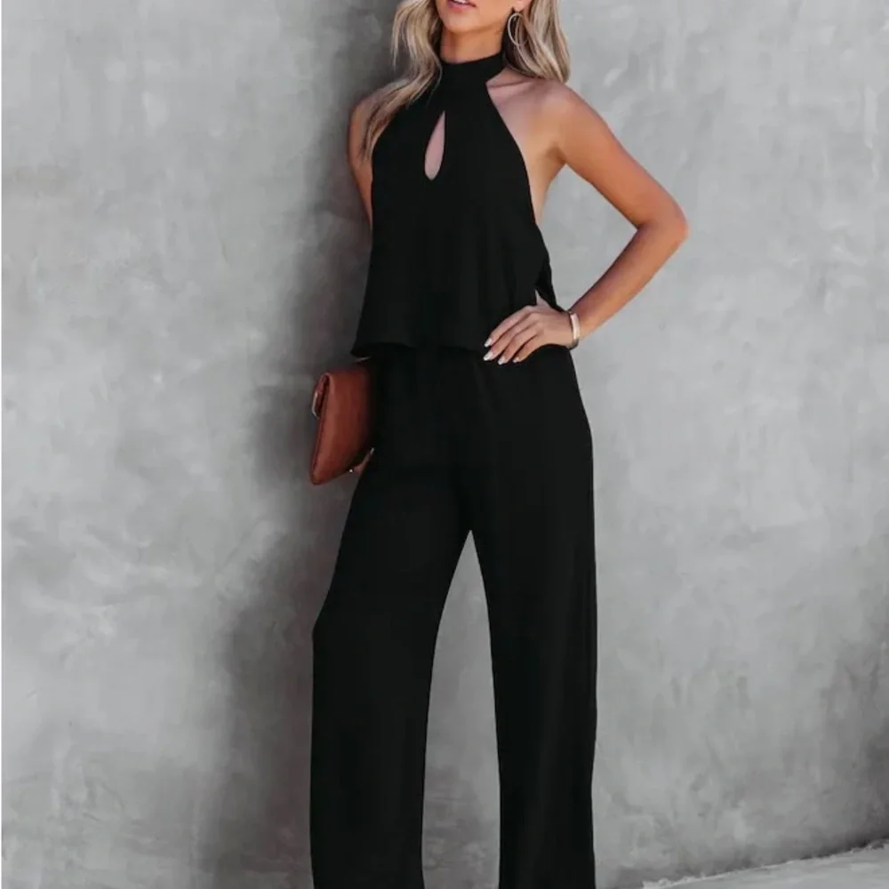 VICI stunning halter jumpsuit NWOT - Picture 12 of 12